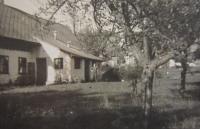 House in Vikantice where the family moved from Nimsovou Radonic nad Ohri
