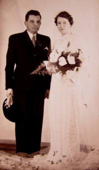 Svatební fotografie Josefa a Marie Nimsových z roku 1939
