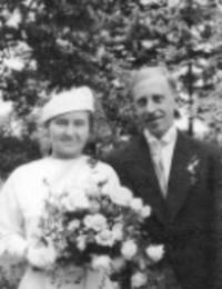Svatební fotka Janových rodičů z roku 1935