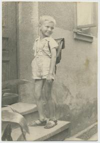 First school day, 1953