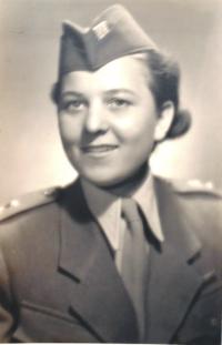 Pamětnice jako příslušnice Svobodovy Čes. jednotky