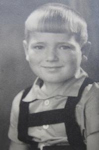 Bratr Vilém Larisch