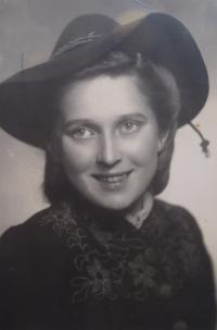Renata Sandnerová (1940 až 1945)