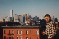 Jiří Kornatovský v New Yorku, na střeše brooklinské galerie