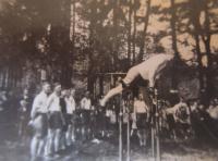 Exercise of the German Gymnastics Association (the Turners) in Rabštejn near Bedřichov