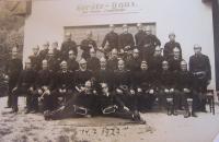 Hasičský sbor v roce 1929 v Bedřichově (německy Friedrichsdorf)