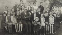 Škola v Bedřichově v roce 1947