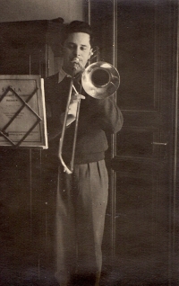 6. Jan Malypetr (pamětník) při vystěhování z rodinného statku