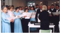 r. 1995 - vystoupení u příležitosti slavnostního otevření nové školy ve Stříteži n.Ludinou