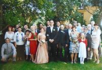 rodinné foto - svatba vnučky