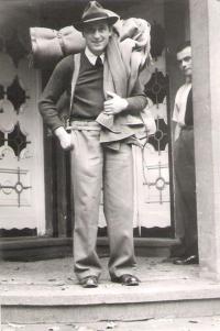 Strýc Pavel obchodně v Izraeli, 1937