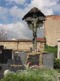 Hrob Rostislava Sochorce ve Starém Městě