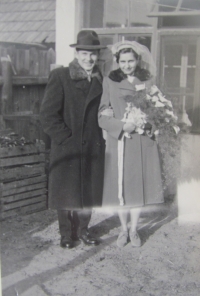 Mother of Iva Kotrlá and her husband