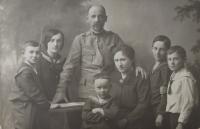 Grandfather Václav (founder of the printing shop) with his wife Joza (music teacher) and children