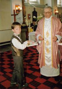 Viktor Olos served a Mass in Valaská Dubová