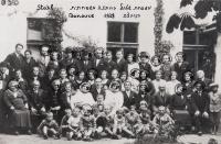 Stahl Family, Banovce 1933