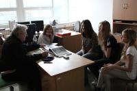 Jiří Všetečka při nahrávání s žáky ze ZŠ E. Destinnové, Praha 6 (2015)