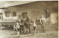 83 Statek Lhotka, padesátá léta