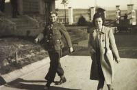 96 Německý zajatec jako pomoc na statku