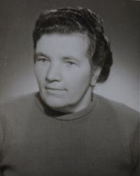 maminka Julia Tatoušková roz. Tomanová