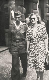 František Miška a Ludmila Píchová (1946)