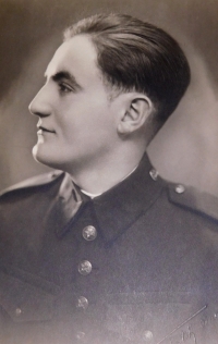 Otcův bratr Josef Winter, který padl ve wehrmachtu u Stalingradu