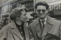 1955 - Eva s manželem Jaroslavem Macourkem