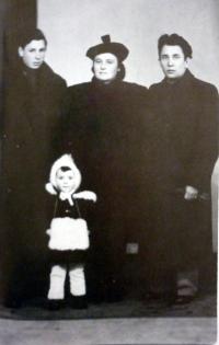 Kalný Family before armies arrival
