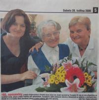 Rodina v novinách - maminka slaví 102 let