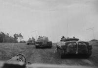 Společné cvičení T-55 a BVP-1