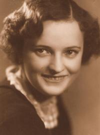 Matka pamětníka Růžena Vrtalová, rozená Bosáková