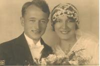 Wedding photo of the parents of Dimitrij Anna Beránková and Konstantin Blagodárný, Prague 1929