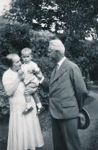 Grandmother Marie Sonnevend, young Jaroslav and grandfather Jan Sonnevend