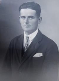 His father Vilhelm Böhm