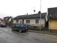 Dům v němž bydlí Jiří Gruz v Zábřehu. Na půdě měl malou zkušebnu, kde často přespávali muzikanti hrající tajné koncerty ve městě za komunismu