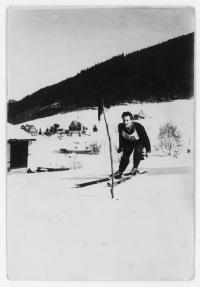 46 - young Cestmír Forbelsky at ski races