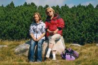 Zdeňka s vnučkou na výletě, Krkonoše, 2009