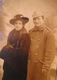 Strýc Sehnal s manželkou.Sedlec-Prčice.1917