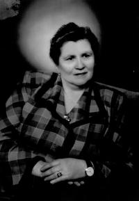 Maria Strouhalová, mother of  Marie Melicharova