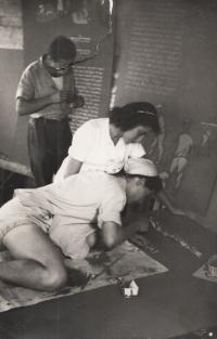 Příprava výstavy 1950