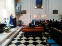 Pohrebný obrad Wolfganga Mannera (2016) - v prednej rade Mgr. Petr Czajkowski, zástupca rádu rytierov svätého Lazara, ktorý sa zúčastnil obradu, keďže sa pochovával rytier.