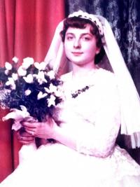 Marie Sýkorová na své svatbě