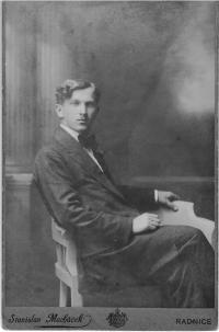 Pamětníkův otec Václav, Radnice, 20. léta