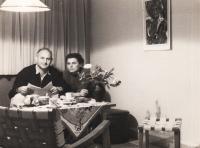 S druhým manželem Arje Heferem, rok 1956