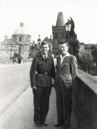 Dušan Straňák jako voják, rok 1953