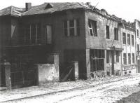 Dům Šircových po bombardování Mělníka