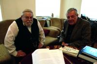 Karel Hvížďala a Karol Sidon, se kterým vydal knihu rozhovorů Když umřít, tak v Jeruzalémě