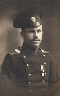 the witness's father, Henry, in the uniform of a Tsarist soldier