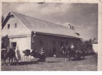 Statek rodiny Zahradníkovy v Novostavcích na Volyni