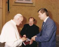 Ladislav Jeník (right) with Pope John Paul II.